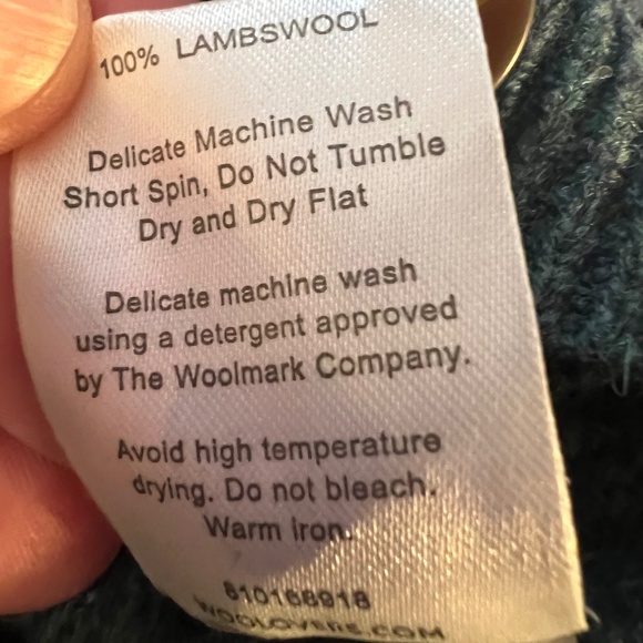 Vintage Woolovers Buttonup V- Neck Lambswool Vest Size S - Picture 5 of 5